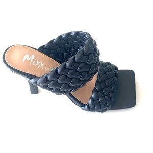 Black Sandal